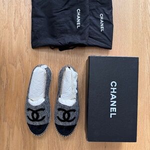 Chanel Espadrille 38 Woven Felt CC Runway Rare Flats CC-0322N-0082